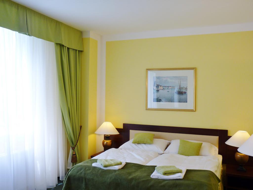 Hotel & Hostel Florian Praga Cameră foto